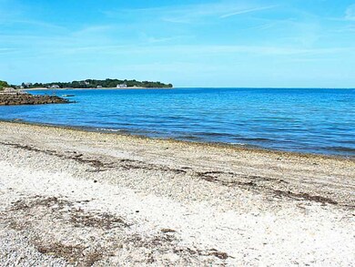 122 Gardiner Rd, Woods Hole, MA 02543 - photo 3