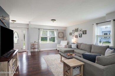 91 Walling Ave, Belford, NJ 07718 - photo 4