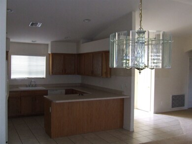 3744 W 21st St, Yuma, AZ 85364 - photo 4