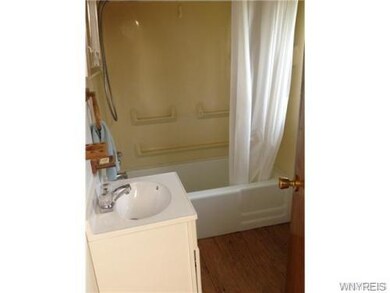 7109 Ward Rd, North Tonawanda, NY 14120 - photo 5