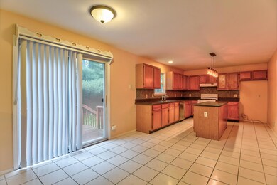 31 Enclosure Dr, Morganville, NJ 07751 - photo 3