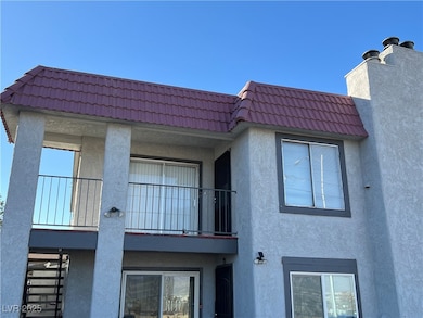 6942 Appleton Dr unit 3, Las Vegas, NV 89156 - photo 4