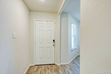 8037 Falcon Meadow Dr, Converse, TX 78109 - photo 5