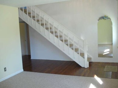 989 Camelot Dr unit 3, Crystal Lake, IL 60014 - photo 4