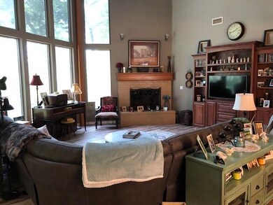 110 Pawnee Trail, Gainesville, TX 76240 - photo 2