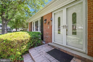 8001 Pyracantha Ct, Springfield, VA 22153 - photo 6