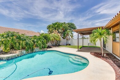 07_409RedSail9095_mls