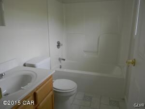606 E Hancock St, Saint Clair, PA 17970 - photo 7
