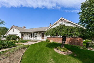 002-photo-front-view-6442126