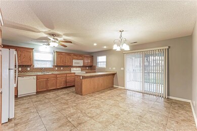 1020 Carlisle Dr, Raymore, MO 64083 - photo 5