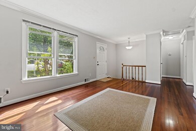 16208 Crest Ct, Woodbridge, VA 22191 - photo 5