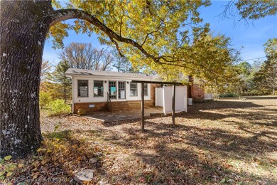 8828 S Graphic Dr, Alma, AR 72921 - photo 4