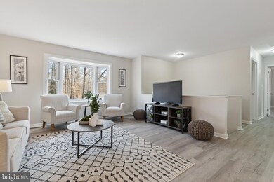 37489 E Lakeland Dr, Mechanicsville, MD 20659 - photo 6