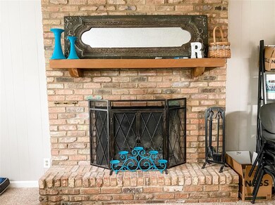 1128 Valentine St, Hurst, TX 76053 - photo 5