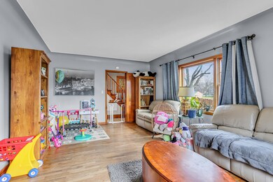 712 N Waterloo Ave, Jackson, MI 49202 - photo 7