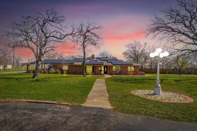 4000 Redbird Ln, Joshua, TX 76058 - photo 3