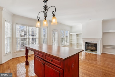 135 Painted Post Ln, Gaithersburg, MD 20878 - photo 5