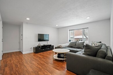 30 Bryon Rd unit 1, Boston College, MA 02467 - photo 2