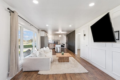 2621 University Ave, Waterloo, IA 50701 - photo 7