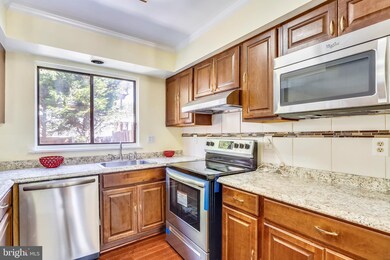 18510 Split Rock Ln, Germantown, MD 20874 - photo 3