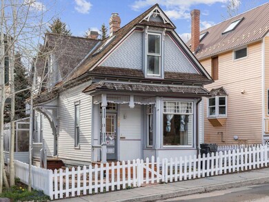 Exterior of 129 N Aspen