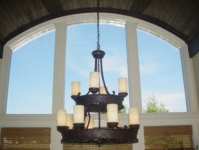 9441 Redbud Ln, Lenexa, KS 66220 - photo 3