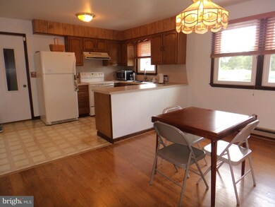 12170 Randy Dr, Greencastle, PA 17225 - photo 6