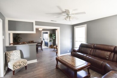 807 7th St unit 2, Galveston, TX 77550 - photo 2