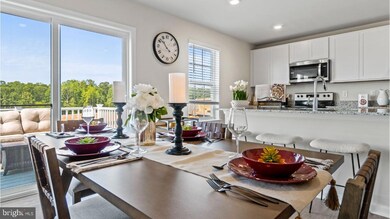 2816 Turning Leaf Ct, Lake of the Woods, VA 22508 - photo 6