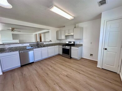 3927 Brook Garden Ln, Katy, TX 77449 - photo 5