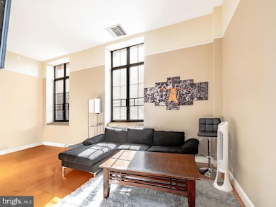 The Colonnade unit 208, Philadelphia, PA 19130 - photo 2