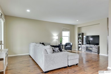 2107 Quartz Dr, Papillion, NE 68046 - photo 5