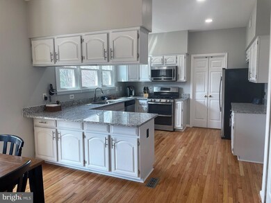 20304 Mallet Hill Ct, Germantown, MD 20876 - photo 5