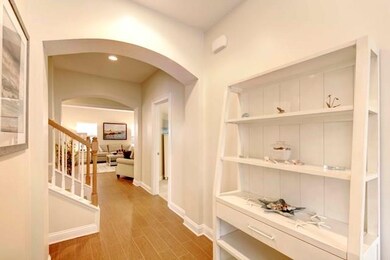 Wide entrance with high ceilings