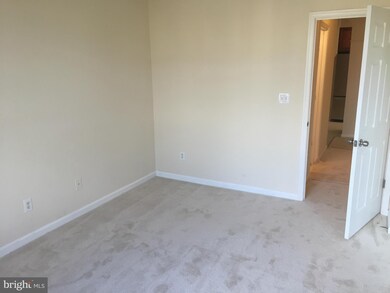 46602 Ellicott Square unit 202, Sterling, VA 20165 - photo 6