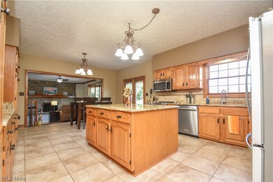 15300 Strader Rd, East Liverpool, OH 43920 - photo 7