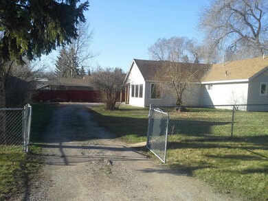 1205 4th Ave 056