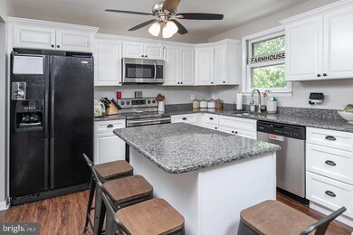 212 Carson Ave, Gibbstown, NJ 08027 - photo 6