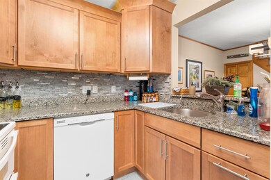 8 Links Path unit B, Laconia, NH 03246 - photo 6