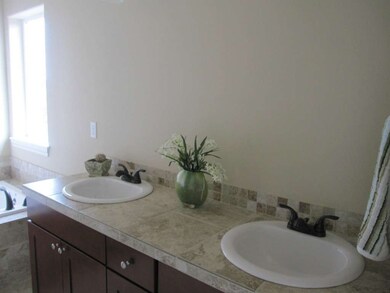 14922 Mountain View Ct, Yelm, WA 98597 - photo 6