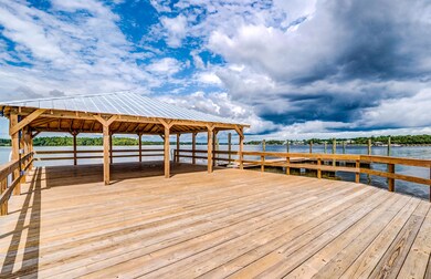 Riverview Dock Amenity 1 - Copy
