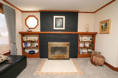 906 Benton Ave, Janesville, WI 53545 - photo 2