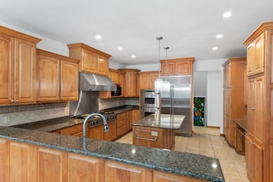 152 Maple Bluff Rd, Stevens Point, WI 54482 - photo 5