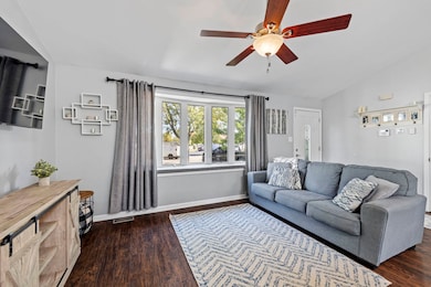 1907 Cumberland Ct, Plainfield, IL 60586 - photo 3