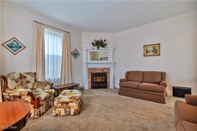 213 Chestnut Ave NE, Massillon, OH 44646 - photo 7