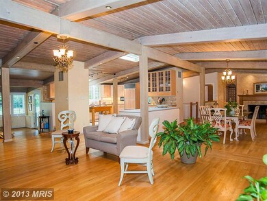 3525 Glenbrook Rd, Fairfax, VA 22031 - photo 2