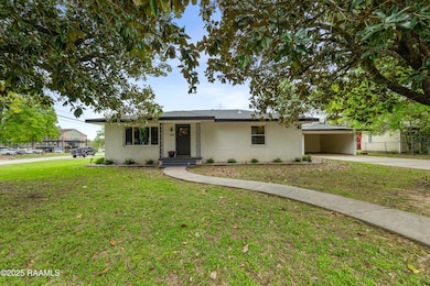 103 S Southlawn Dr, Lafayette, LA 70503 - photo 2