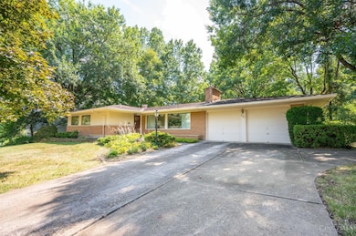 513 Chisholm Trail, Cincinnati, OH 45215 - photo 3