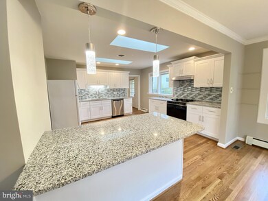 2345 Highland Ave, Falls Church, VA 22046 - photo 6