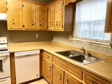 945 Lc Ave, Hopkinsville, KY 42240 - photo 7